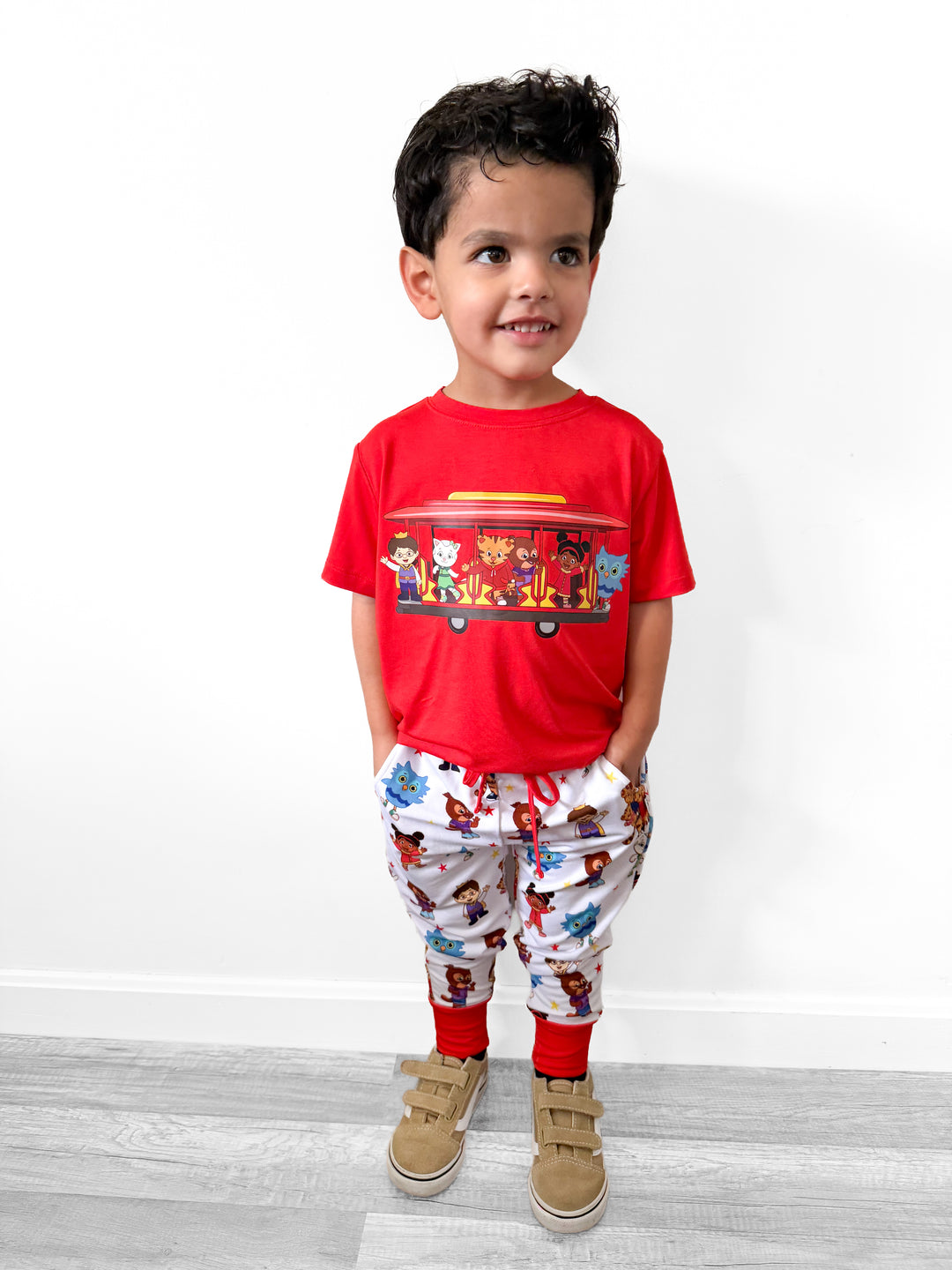 Bamboo LAND OF MAKE BELIEVE KIDS GRAPHIC TEE