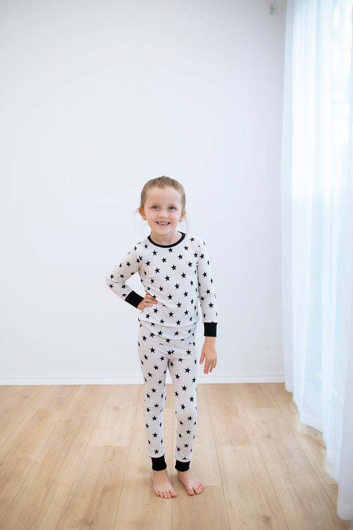 Bamboo RIBBED SHOOT FOR THE STARS Two Piece Long Sleeve/Pant Set