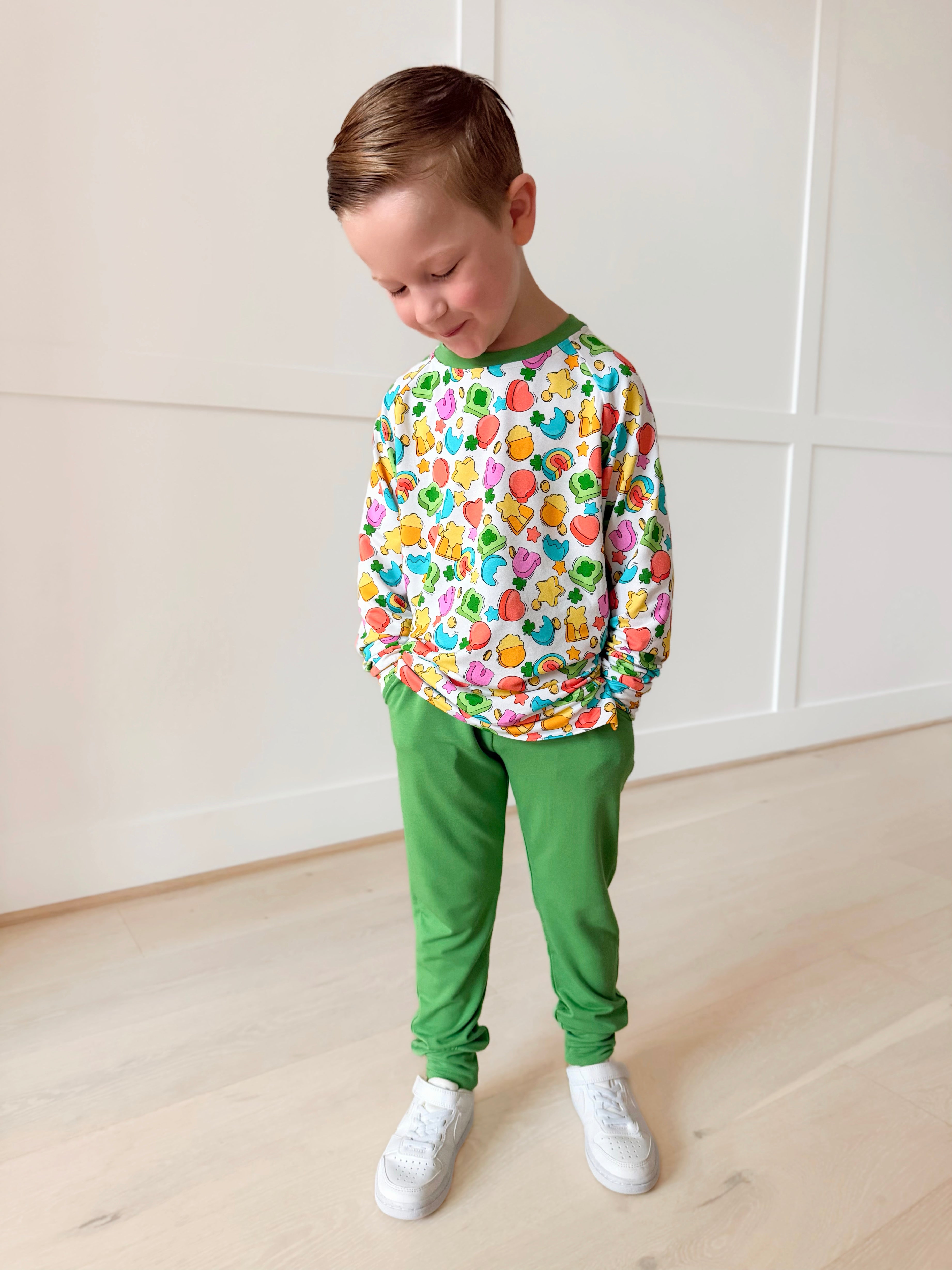 Bamboo FRENCH TERRY CHARMING TREATS KIDS CREWNECK & JOGGER SET