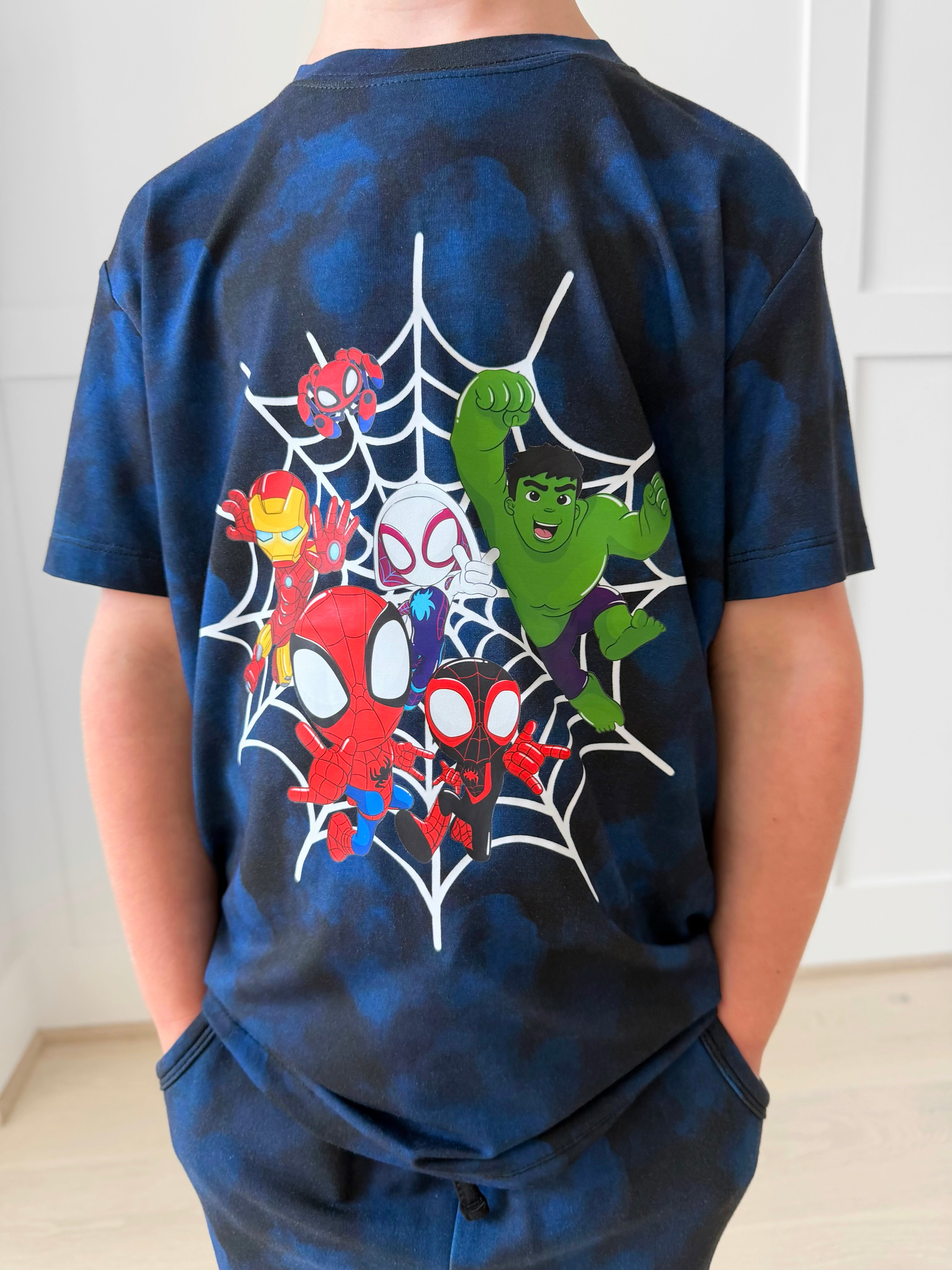 Bamboo SWINGING & SPINNING KIDS GRAPHIC TEE
