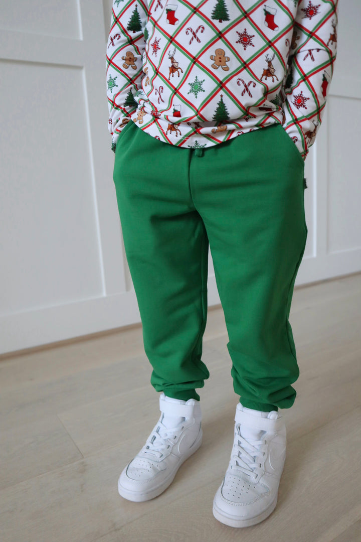 BAMBOO COTTON SPANDEX NORTH POLE PINE KIDS JOGGERS (FLEECE LINED)