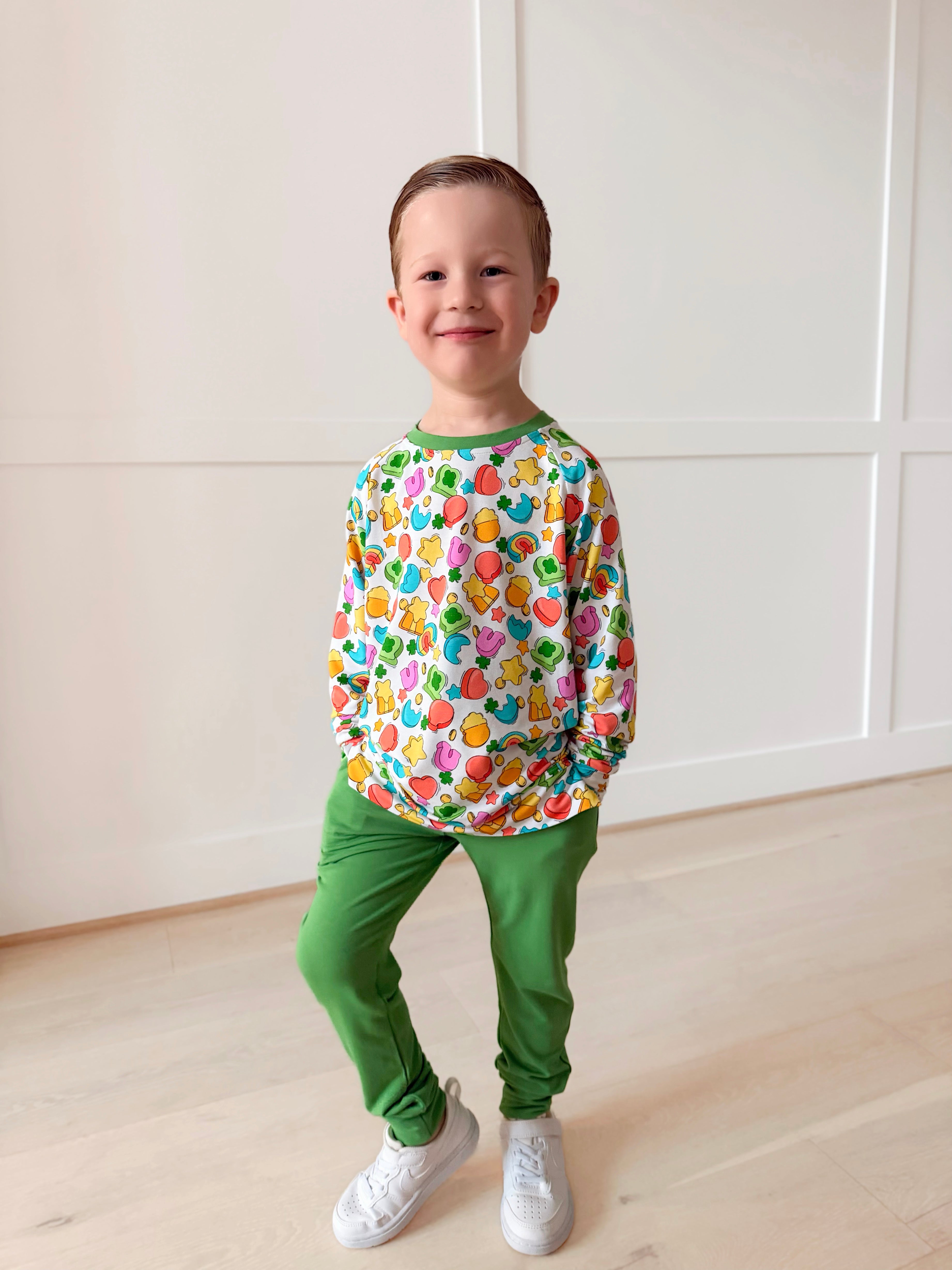 Bamboo FRENCH TERRY CHARMING TREATS KIDS CREWNECK & JOGGER SET