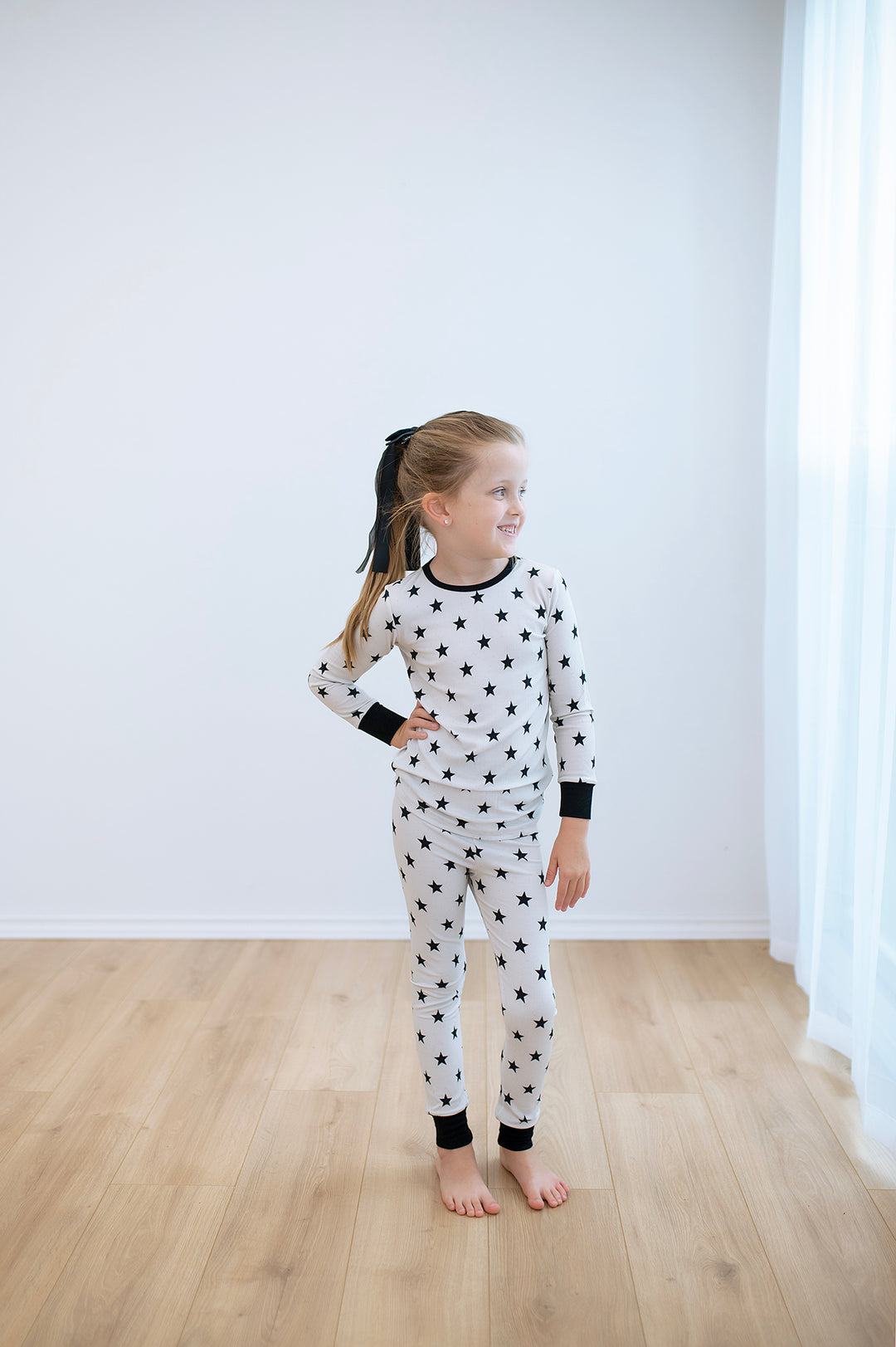 Bamboo RIBBED SHOOT FOR THE STARS Two Piece Long Sleeve/Pant Set