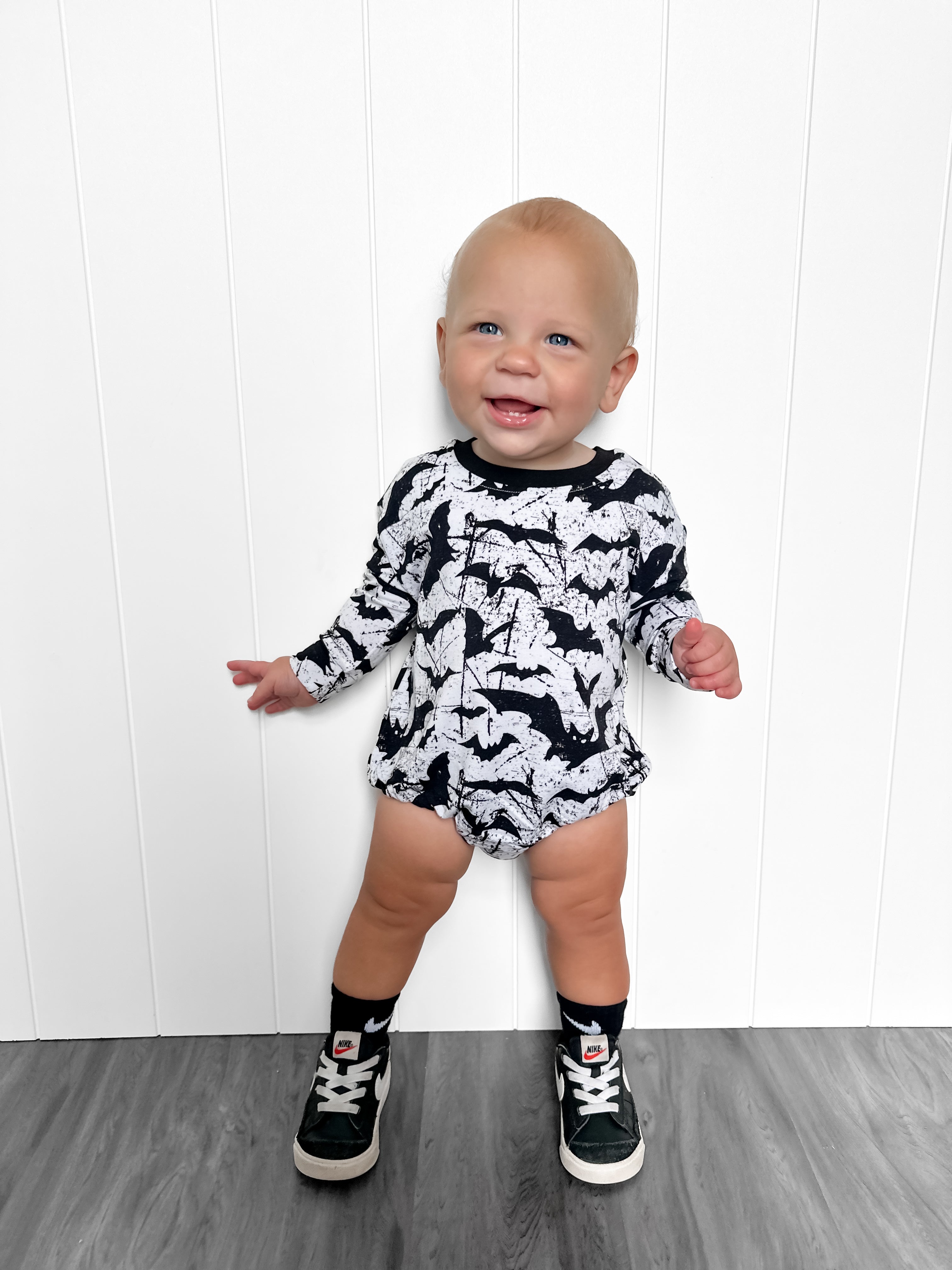 Bamboo FRENCH TERRY IT'S FREAKIN' BATS LONG SLEEVE RELAXED FIT ROMPER